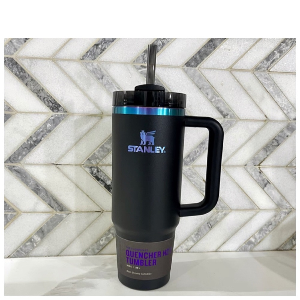 NEW Stanley Black Chroma Tumbler 30 oz - Picture 3 of 5